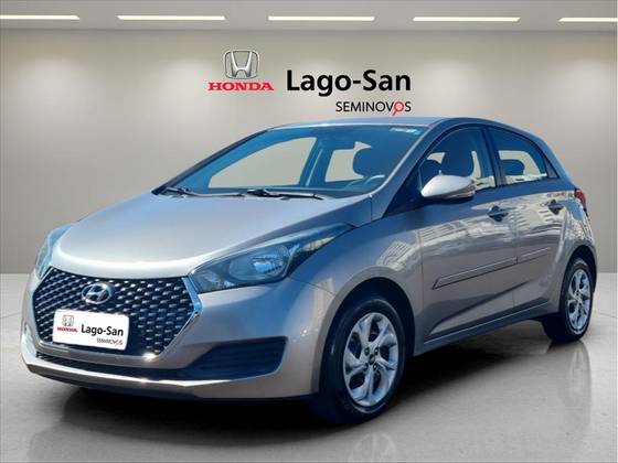 HYUNDAI HB20 1.0 COMFORT PLUS 12V FLEX 4P MANUAL HYUNDAI HB20 1.0 COMFORT PLUS 12V FLEX 4P MANUAL